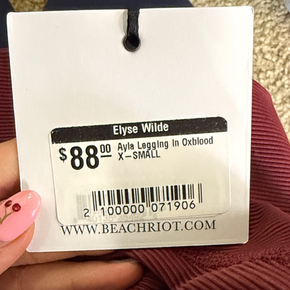 Beach Riot Burgundy Leggings - Picture 4 of 4